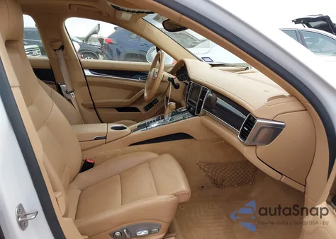 2016 Porsche Panamera 4S z USA, uszkodzony, nr VIN WP0AB2A70GL050332